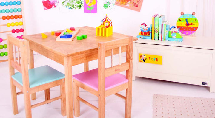 Childrens table and chairs (set of 4) - EASE