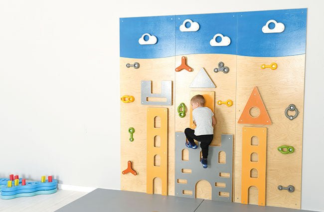 Climbing Wall - Castle - EASE