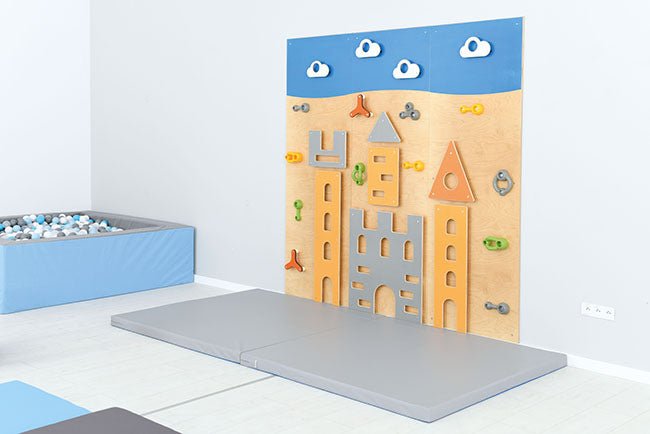 Climbing Wall - Castle - EASE