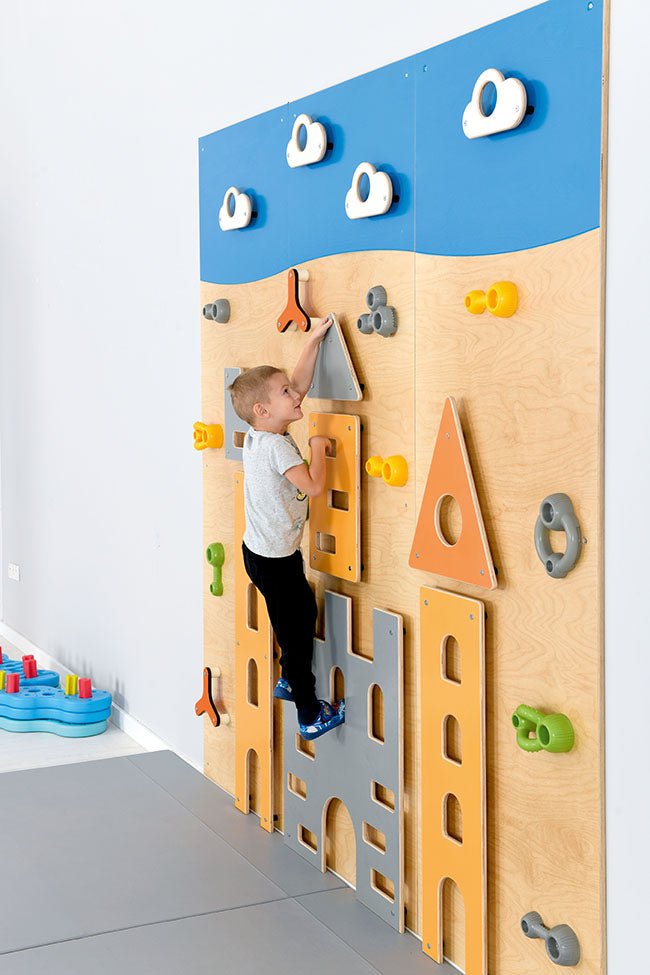 Climbing Wall - Castle - EASE