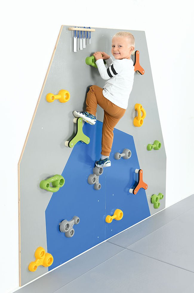 Climbing Wall - Cave - EASE