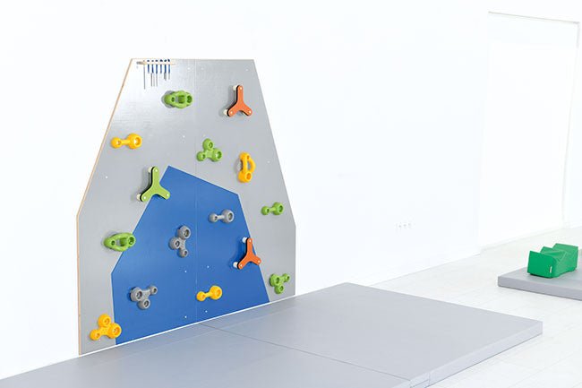 Climbing Wall - Cave - EASE