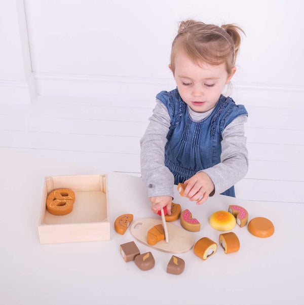 Cutting Bread & Pastries - EASE