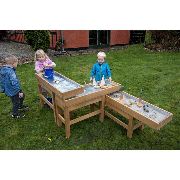 Ease Outdoor Water and Sand Table with Pump - EASE