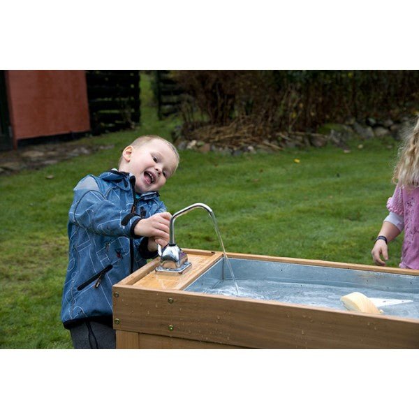 Ease Outdoor Water and Sand Table with Pump - EASE