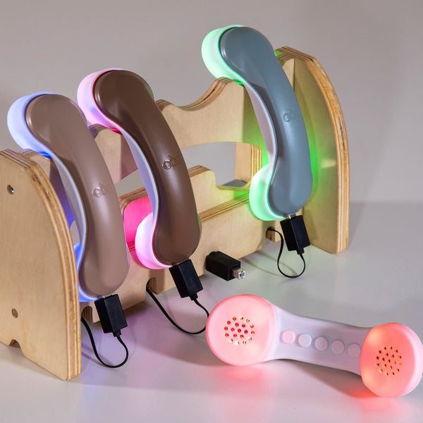 Light Up Phones 4pk & Charging Station - EASE