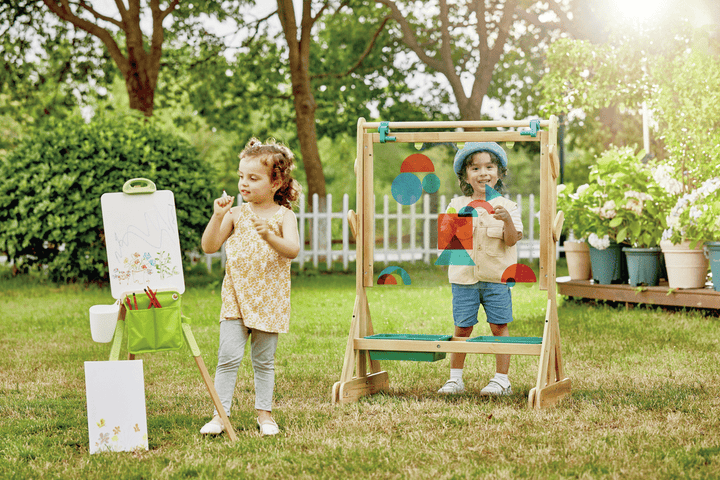 Outdoor Art Easel - EASE